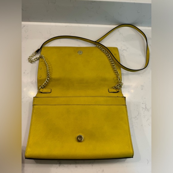 Neiman Marcus Chartreuse Clutch Cross Body Bag - Picture 2 of 8